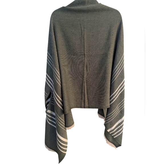 J CREW Striped Gray & White Scarf Shawl Wrap - Picture 5 of 9